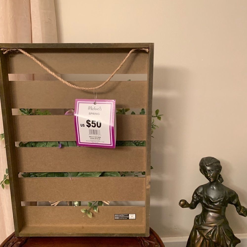 Floral Wall Hanging - Picture 3 of 7